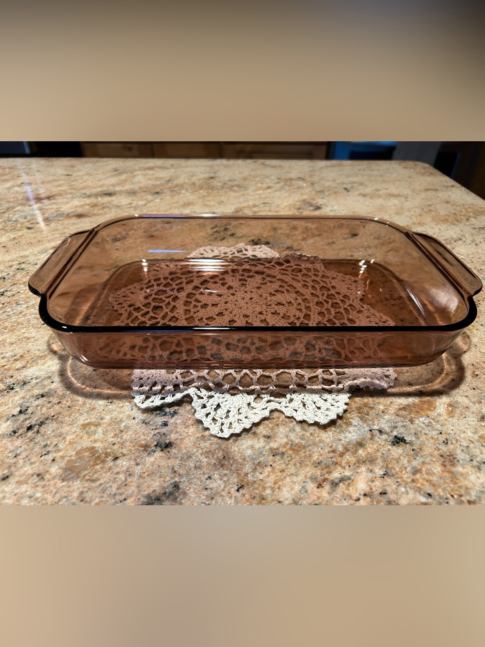 Pyrex Cranberry #232-R 11”x7”x1.5” 2Qt Glass Baking Dish Molded Handles No Chips